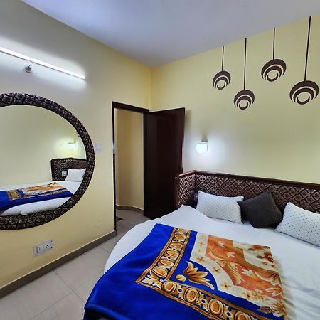 Hotel Taj Palace By Kalra Hospitality Near Mall Road Shimla Exterior foto
