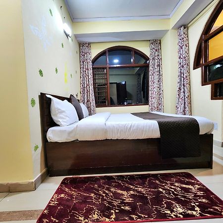 Hotel Taj Palace By Kalra Hospitality Near Mall Road Shimla Exterior foto