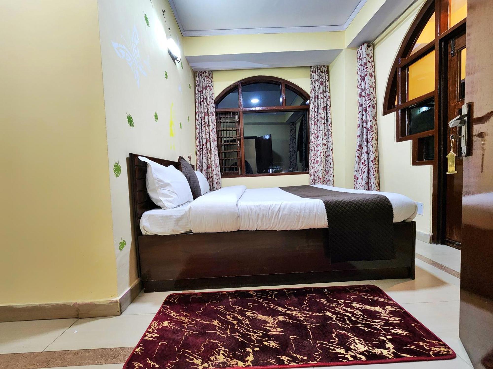 Hotel Taj Palace By Kalra Hospitality Near Mall Road Shimla Exterior foto