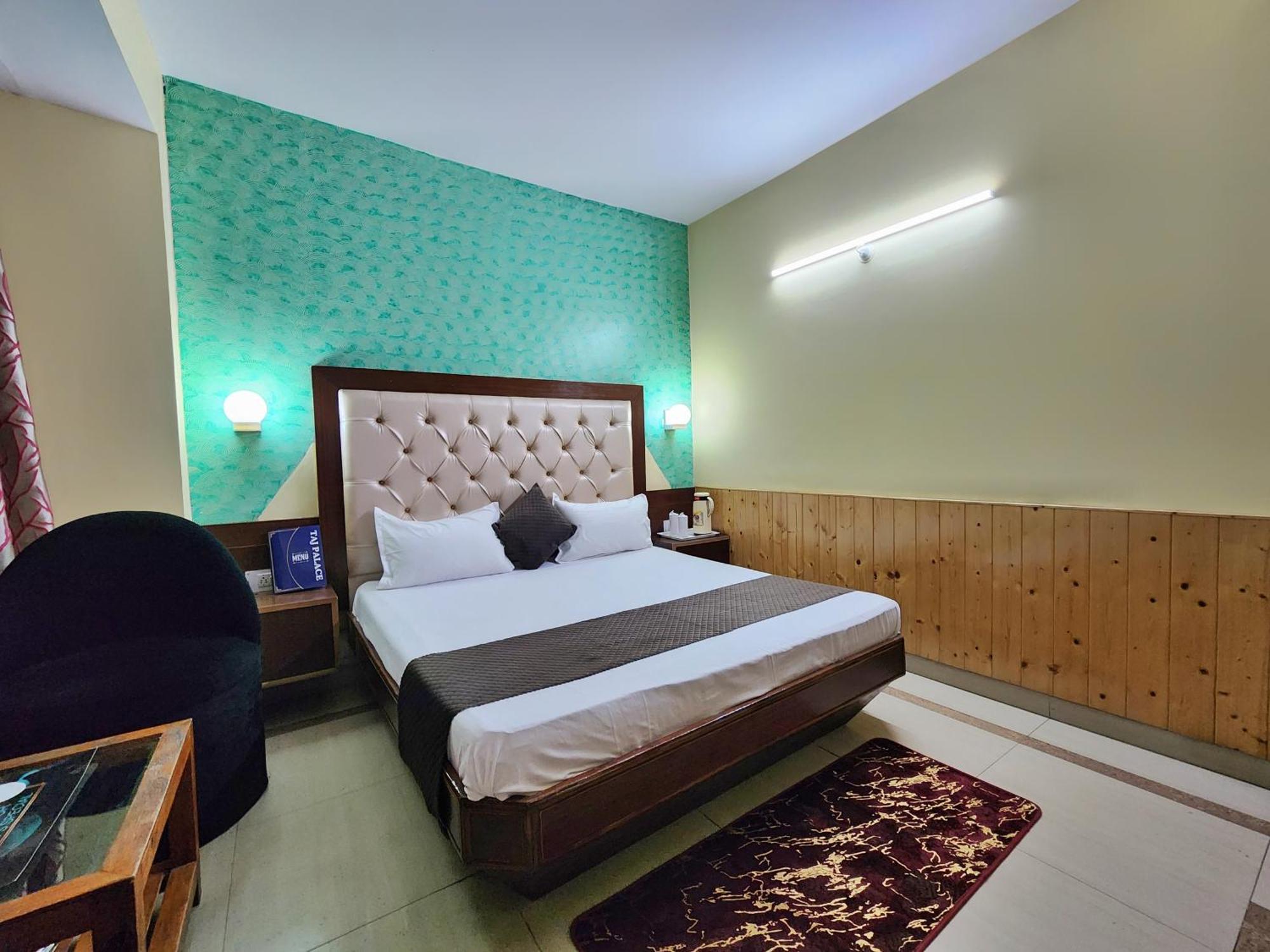 Hotel Taj Palace By Kalra Hospitality Near Mall Road Shimla Exterior foto